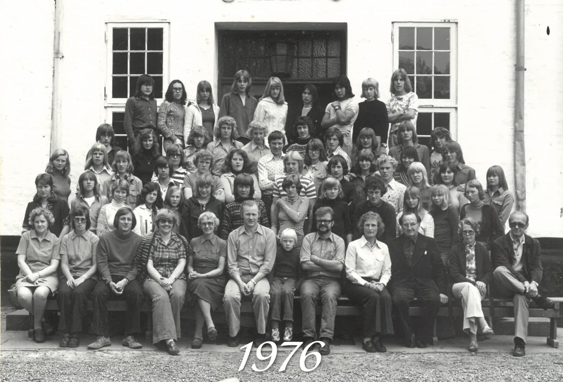 1976